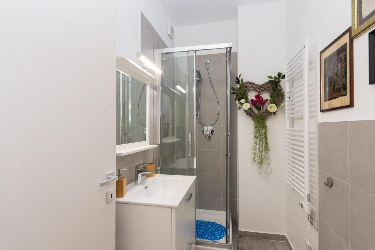 Torino Express Apartment Exterior photo